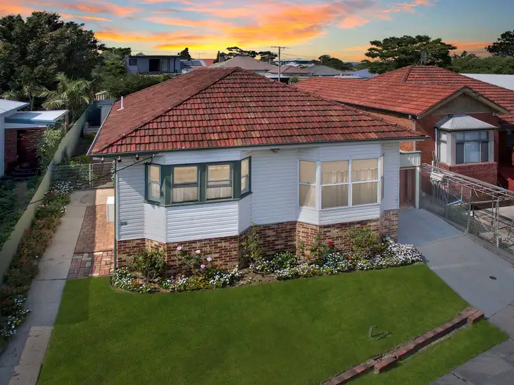 25 Margaret Street, Tighes Hill NSW 2297