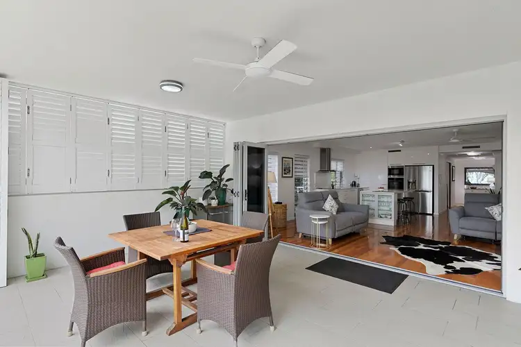 Seventh view of Homely unit listing, 2/541 Esplanade, Urangan QLD 4655