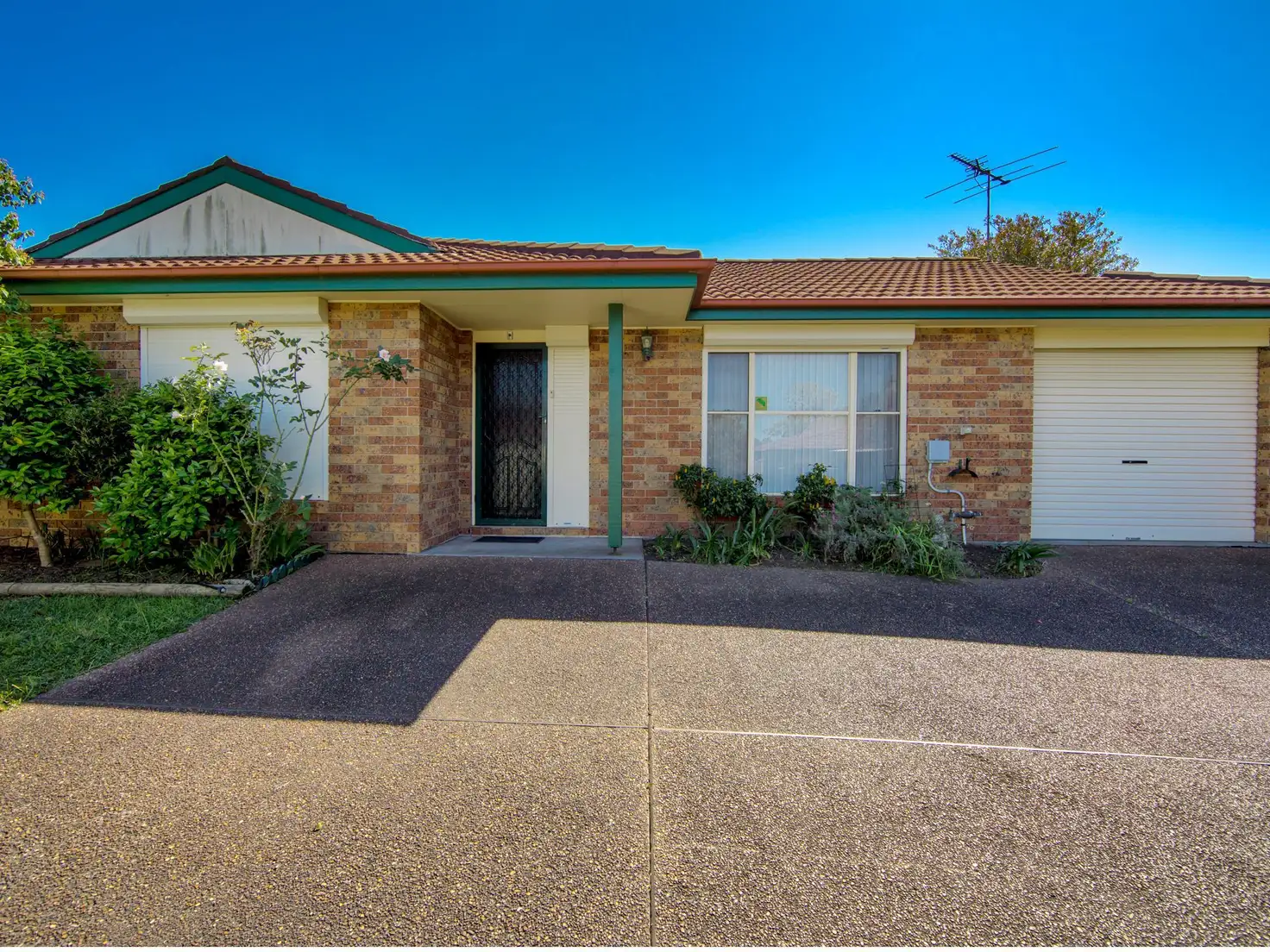 Main view of Homely house listing, 4/15 Bakeri Circuit, Warabrook NSW 2304