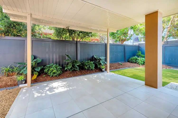 Sixth view of Homely semi-detached listing, 2 Abbeytree Court, Robina QLD 4226