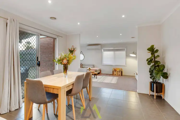 Fifth view of Homely house listing, 33 Clifton Grove, Carrum Downs VIC 3201