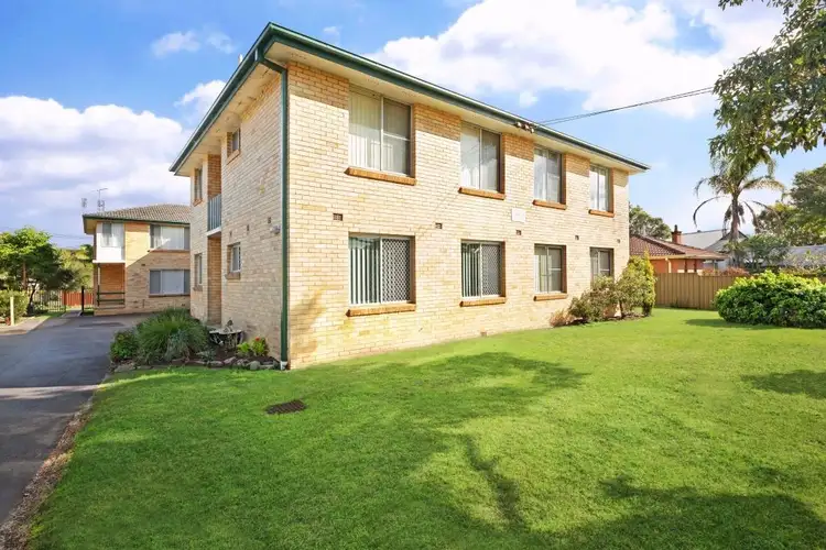 2/293 Blackwall Road, Woy Woy NSW 2256