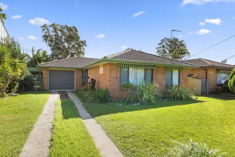 9 Farleigh Avenue, Umina Beach NSW 2257