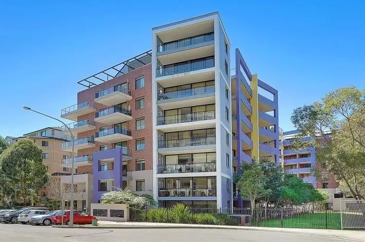 2305/32-36 Orara Street, Waitara NSW 2077