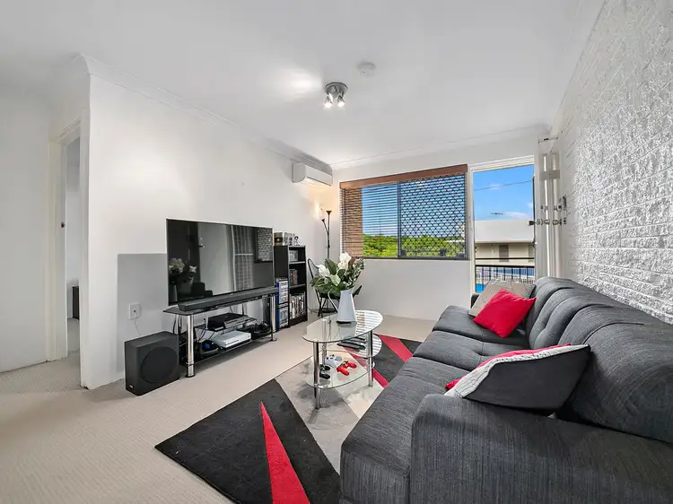 4/96 Victoria Terrace, Greenslopes QLD 4120