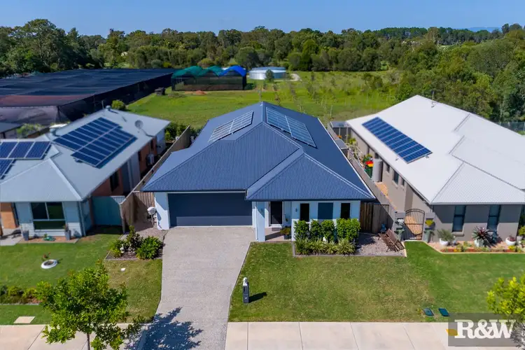 19 Rowden Street, Beachmere QLD 4510