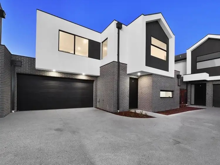 2/92 Bowes Avenue, Airport West VIC 3042
