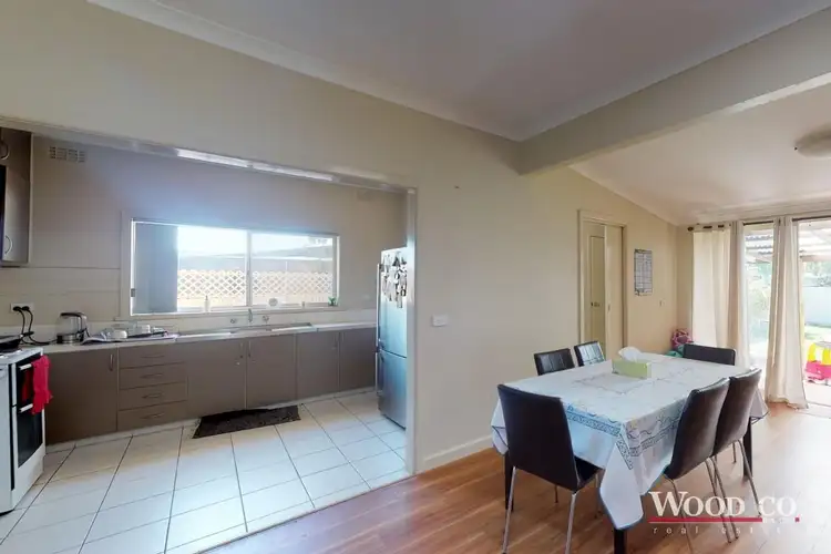 Fifth view of Homely house listing, 11 Douglas Avenue, Swan Hill VIC 3585