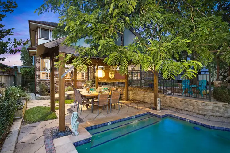 11 Forest Road, Heathcote NSW 2233