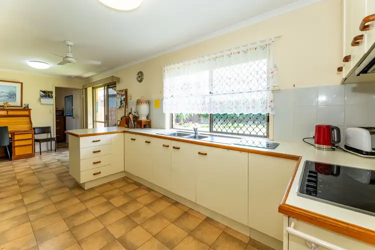 Sixth view of Homely house listing, 4 Ernies Court, Avoca QLD 4670