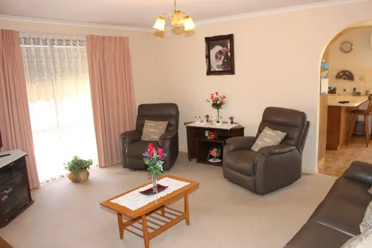 Seventh view of Homely house listing, 8 Parkview Drive, Swan Hill VIC 3585