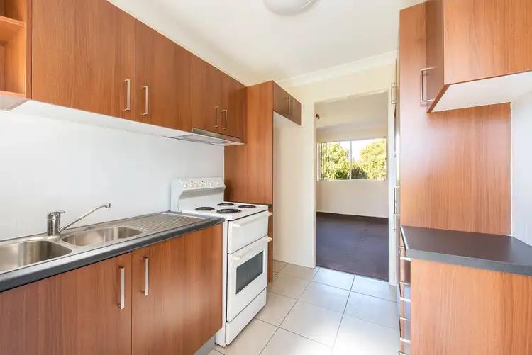 Sixth view of Homely unit listing, 2/13 Caloma Street, Underwood QLD 4119