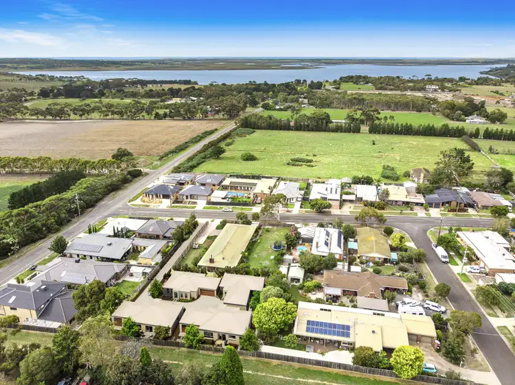 Third view of Homely unit listing, 2/6 Hazelwood Crescent, Leopold VIC 3224