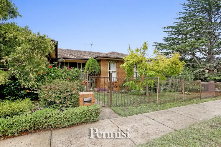 18 Herbert Crescent, Keilor East VIC 3033