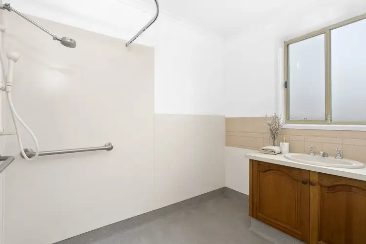 Fifth view of Homely unit listing, 2/10 Bridge Road, Barwon Heads VIC 3227
