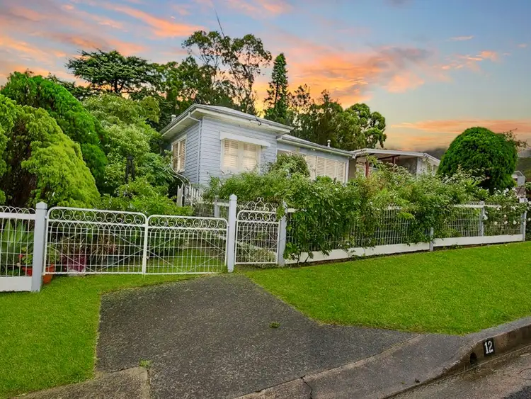 12 Chalmers Street, Balgownie NSW 2519