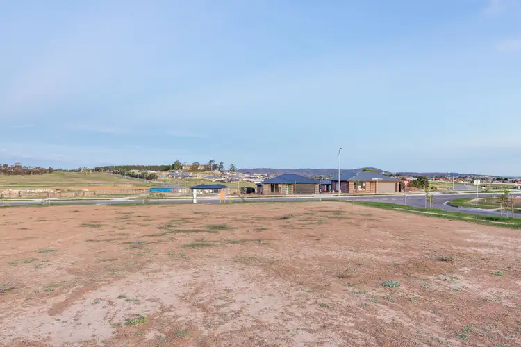 2 Aston Martin Drive, Goulburn NSW 2580