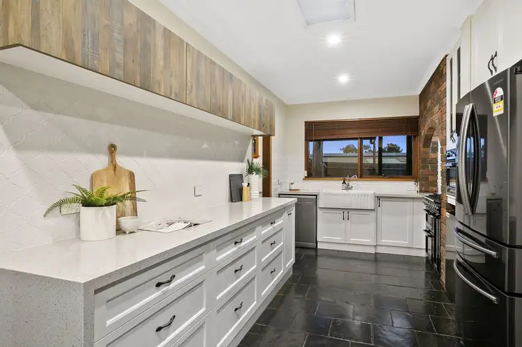 4 Mitchell Drive, Leopold VIC 3224