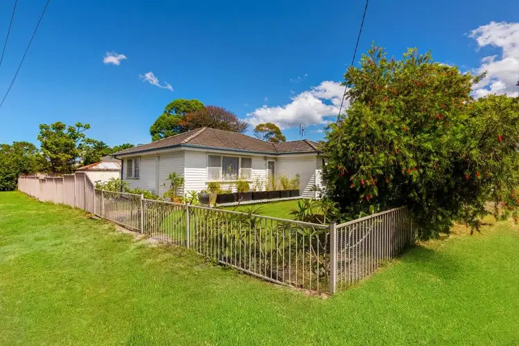 8 Walford Street, Woy Woy NSW 2256