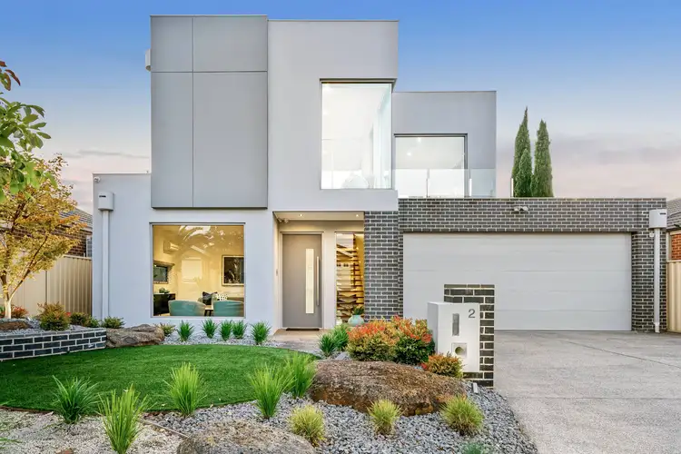 2 Hurlingham Place, Caroline Springs VIC 3023