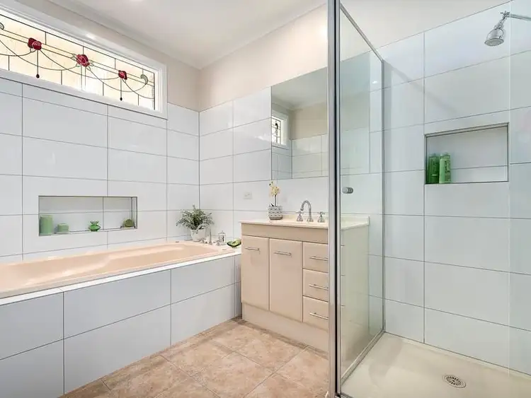 Sixth view of Homely house listing, 11 Annette Court, Avondale Heights VIC 3034