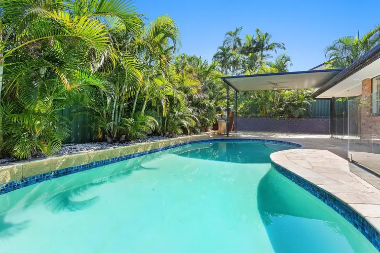1 Troon Court, Robina QLD 4226