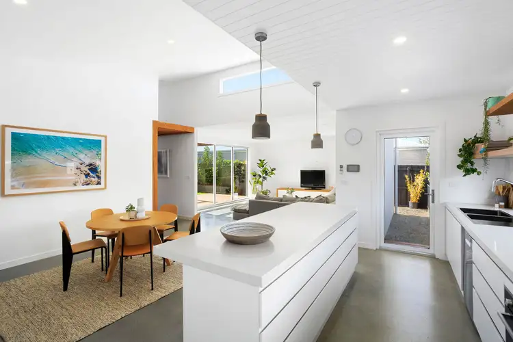 10 Bronzewing Street, Ocean Grove VIC 3226