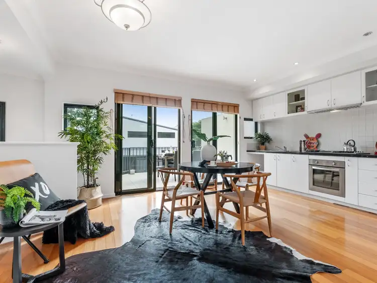 8/20 Park Road, Crawley WA 6009