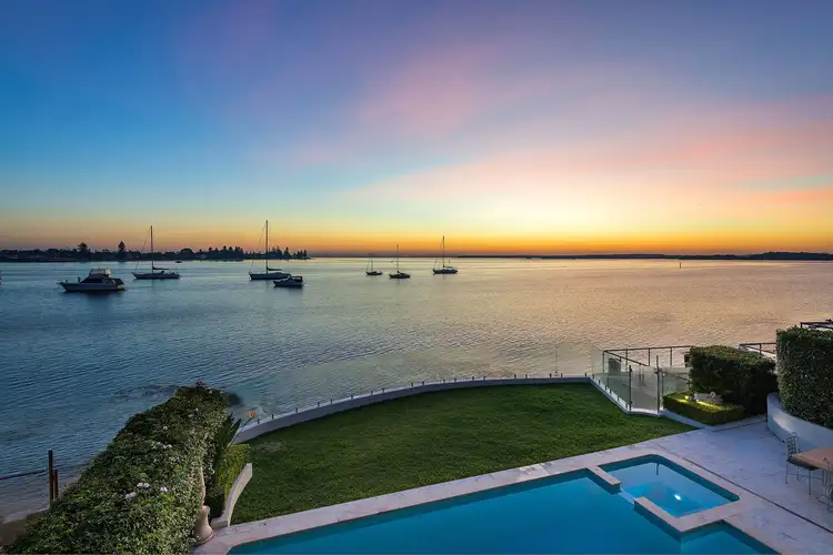 8 Woodlands Road, Taren Point NSW 2229