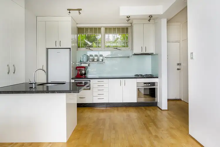 Fourth view of Homely apartment listing, 2/19 Eastbourne Road, Darling Point NSW 2027