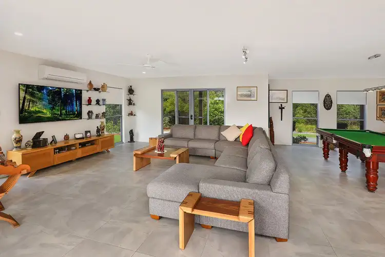 19 Eumeralla Crescent, Landsborough QLD 4550