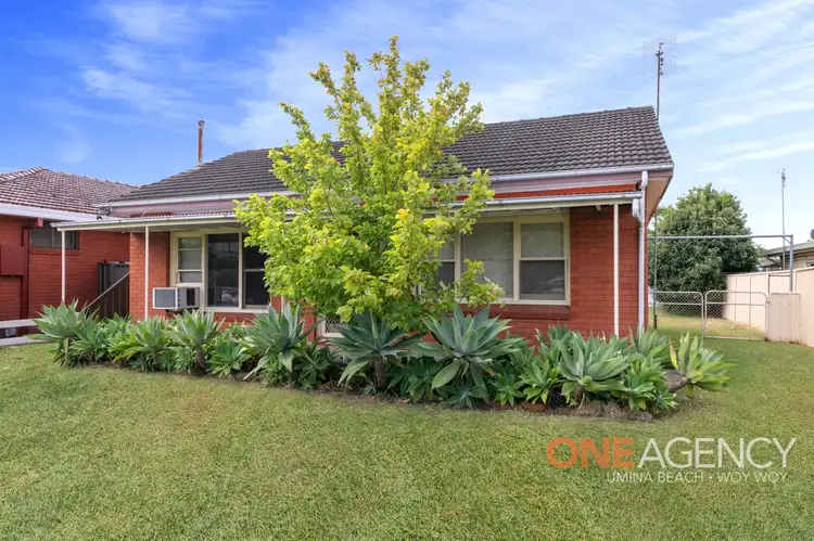 24 Robin Crescent, Woy Woy NSW 2256