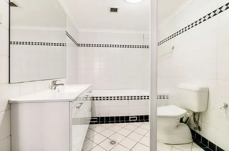 Fifth view of Homely apartment listing, 75/289 Sussex Street, Sydney NSW 2000