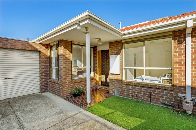 4B Service Street, Essendon North VIC 3041