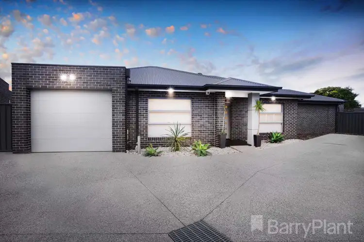 Main view of Homely unit listing, 2/11 Wyalong Street, Albion VIC 3020