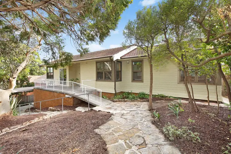576 Warringah Rd, Forestville NSW 2087