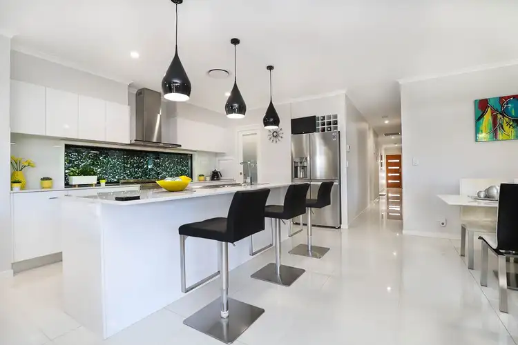 37 Chestnut Crescent