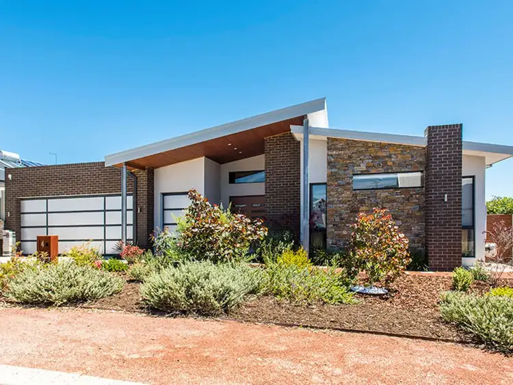 4 Kingia Place, Helena Valley WA 6056