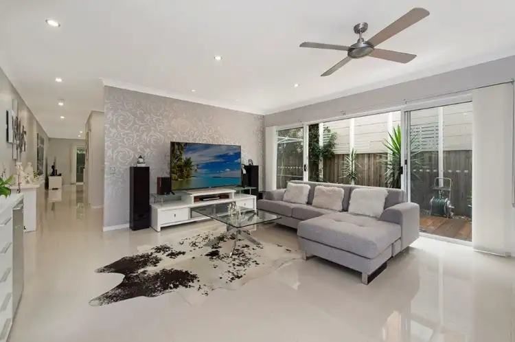 Fifth view of Homely semi-detached listing, 2/37 Breaker Street, Main Beach QLD 4217