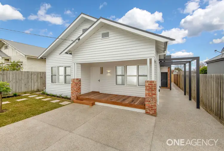 220 Shannon Avenue, Geelong West VIC 3218