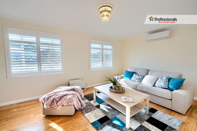Sixth view of Homely house listing, 7 Elaray Way, Lange WA 6330