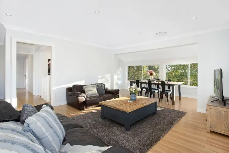 Fifth view of Homely house listing, 2 Dunstan Place, Engadine NSW 2233