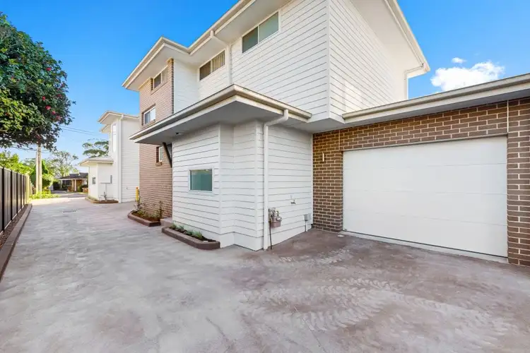Main view of Homely townhouse listing, 2/32 Warrah Street, Ettalong Beach NSW 2257