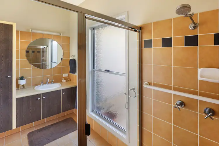 Fifth view of Homely unit listing, 71/2 Grand Parade, Parrearra QLD 4575