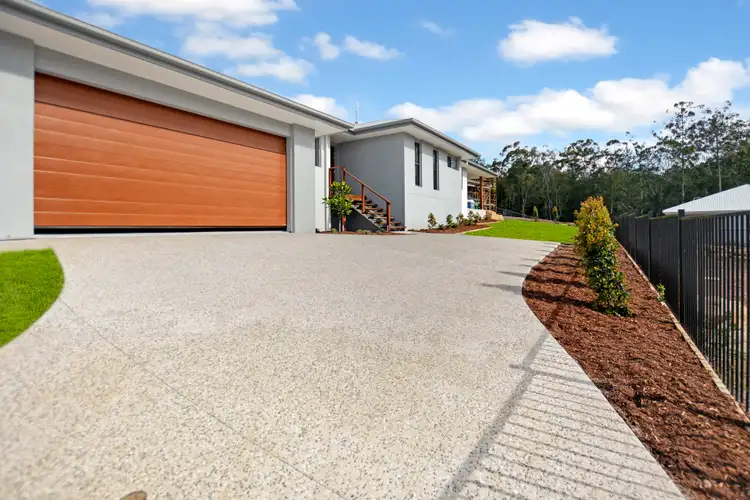 28 Outlook Rise, Mooloolah Valley QLD 4553