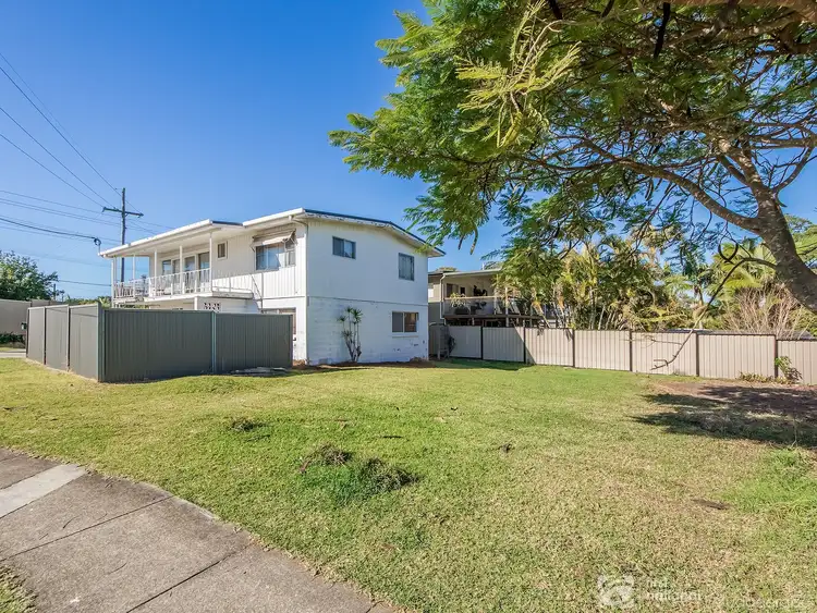 2 Beitz Avenue, Labrador QLD 4215