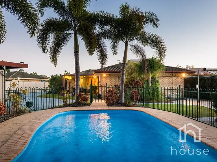 9 Haussman Court, Meadowbrook QLD 4131