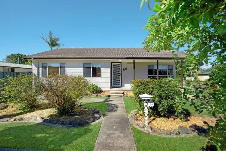 Second view of Homely house listing, 8 Beverley Close, Tarro NSW 2322