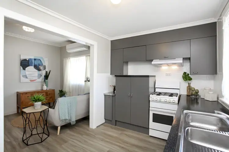 Fourth view of Homely house listing, 33 Sandford Avenue, Sunshine North VIC 3020