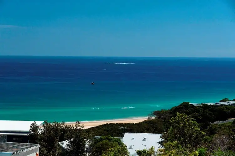 2/5 Pratt Crt, Point Lookout QLD 4183